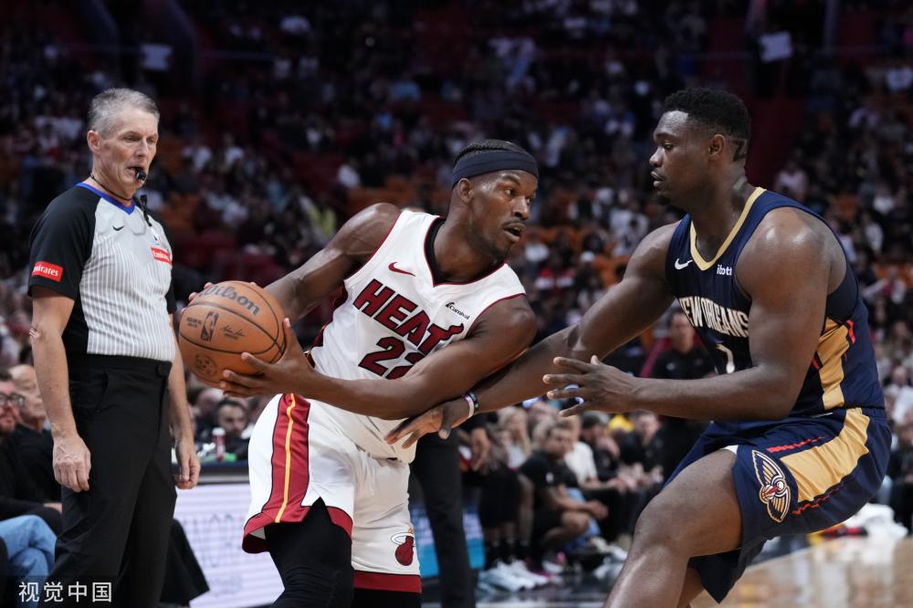 应当代足球 应当代足球