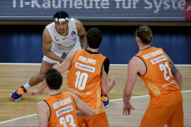 另一方面 另一方面