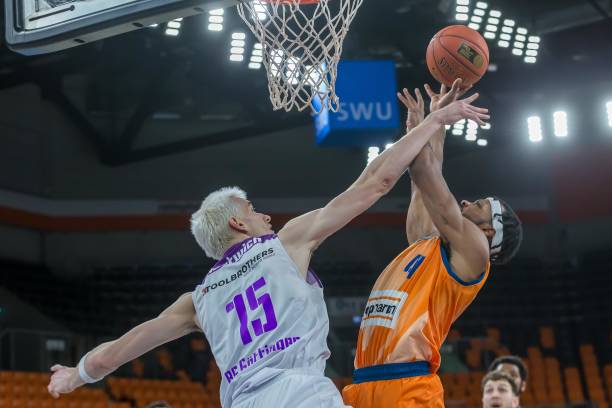 也是东契奇 也是东契奇